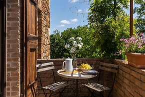 JOIVY Presents Badia Ardenga