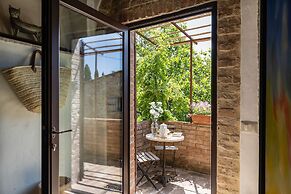 JOIVY Presents Badia Ardenga