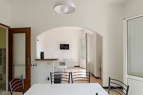 JOIVY Family Flat W/3 Balconies, 10 Min To Beach