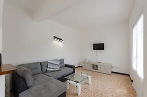 JOIVY Family Flat W/3 Balconies, 10 Min To Beach