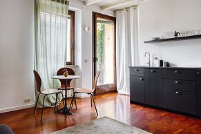 JOIVY Superb Studio In The Centre Of Milan