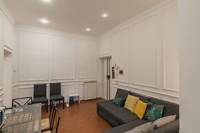 JOIVY Trevi Fountain's relais