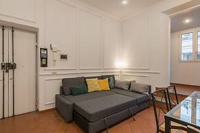 JOIVY Trevi Fountain's relais