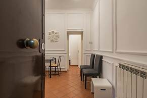 JOIVY Trevi Fountain's relais