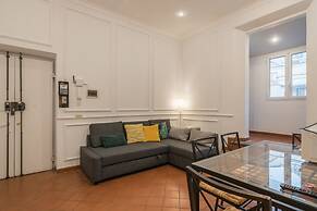 JOIVY Trevi Fountain's relais