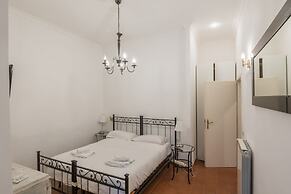 JOIVY Trevi Fountain's relais