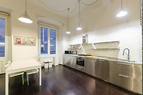 JOIVY Great Flat Near Aquarium