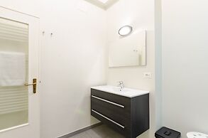 JOIVY Great Flat Near Aquarium