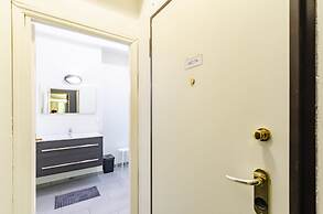 JOIVY Great Flat Near Aquarium