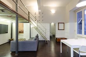 JOIVY Great Flat Near Aquarium