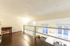 JOIVY Great Flat Near Aquarium