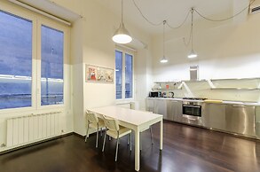 JOIVY Great Flat Near Aquarium