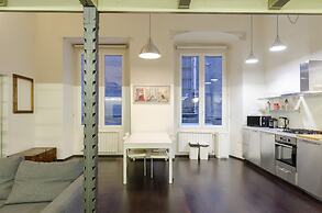 JOIVY Great Flat Near Aquarium