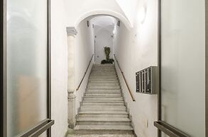 JOIVY Great Flat Near Aquarium