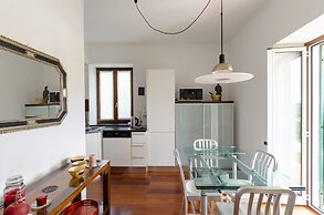 JOIVY Inviting Flat with Garden and Sea View in Rapallo