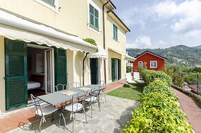 JOIVY Inviting Flat with Garden and Sea View in Rapallo