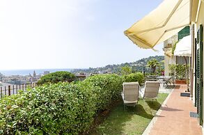 JOIVY Inviting Flat with Garden and Sea View in Rapallo