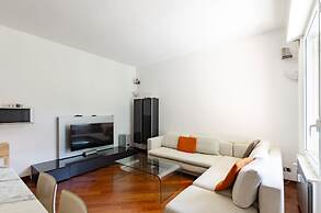 JOIVY Stylish Flat W/Terrace