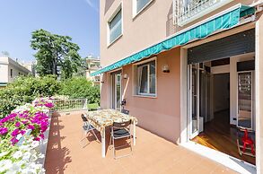 JOIVY Stylish Flat W/Terrace