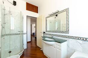 JOIVY Stylish Flat W/Terrace