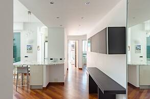 JOIVY Stylish Flat W/Terrace