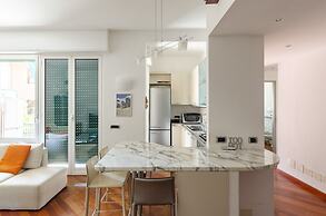 JOIVY Stylish Flat W/Terrace