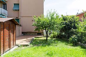 JOIVY Stylish Flat W/Terrace