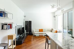 JOIVY Stylish Flat W/Terrace