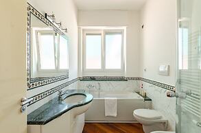 JOIVY Stylish Flat W/Terrace