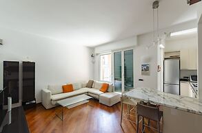 JOIVY Stylish Flat W/Terrace