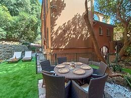 JOIVY Villa Milva W/ Car Park Beside The Beach