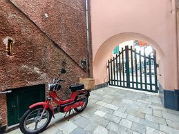 JOIVY Villa Milva W/ Car Park Beside The Beach