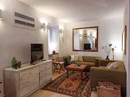 JOIVY Villa Milva W/ Car Park Beside The Beach