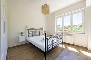 JOIVY Lele Apartment With Swimming Pool