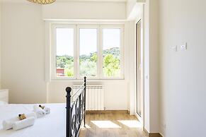 JOIVY Lele Apartment With Swimming Pool