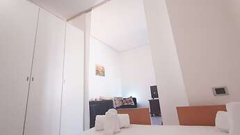 JOIVY Light Isola Studio