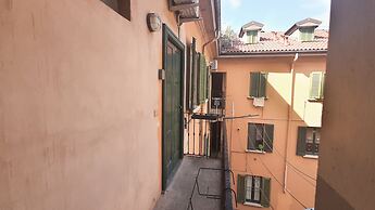 JOIVY Light Isola Studio