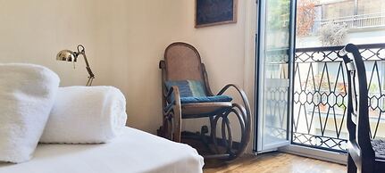 JOIVY Vintage And Gorgeous 2-Bed Flat Near Sforzesco Castle