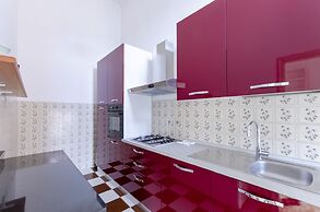 JOIVY Kiosk Opera House