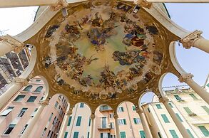 JOIVY Kiosk Opera House