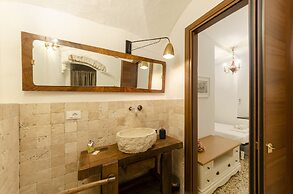 JOIVY Ideal Flat Near Aquarium