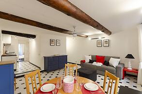 JOIVY Flat By The Sea Promenade