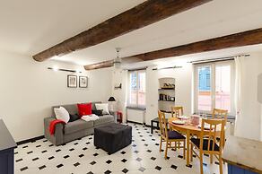 JOIVY Flat By The Sea Promenade