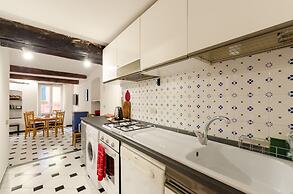 JOIVY Flat By The Sea Promenade