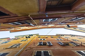 JOIVY Flat By The Sea Promenade