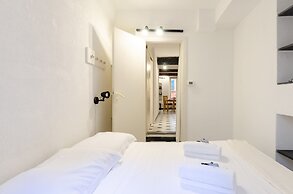 JOIVY Flat By The Sea Promenade