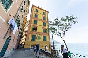 JOIVY Flat By The Sea Promenade