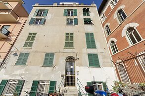 JOIVY Sunny 2-Bed Flat Near Aquarium