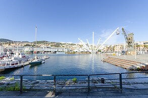 JOIVY Sunny 2-Bed Flat Near Aquarium