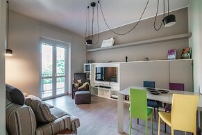 JOIVY Stylish Suite 52